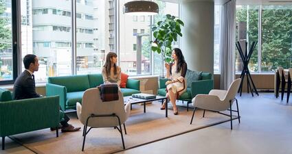 Már nem csak a fizetés dönt: a hibrid munkavégzés lehetősége viszi a tech tehetségeket