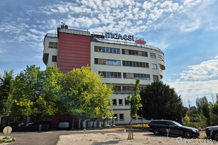 Kiadó iroda YACHT Irodaház