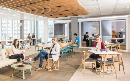 Rekordévet zárt az IWG: bevétel és hálózatbővülés terén is csúcsot döntött