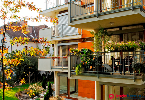 Kiadó iroda Gábor Áron u 25