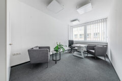Kiadó iroda RM2 Offices  - Radnóti Miklós utca
