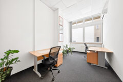 Kiadó iroda RM2 Offices  - Radnóti Miklós utca