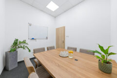 Kiadó iroda RM2 Offices  - Radnóti Miklós utca