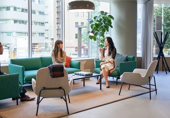 Már nem csak a fizetés dönt: a hibrid munkavégzés lehetősége viszi a tech tehetségeket